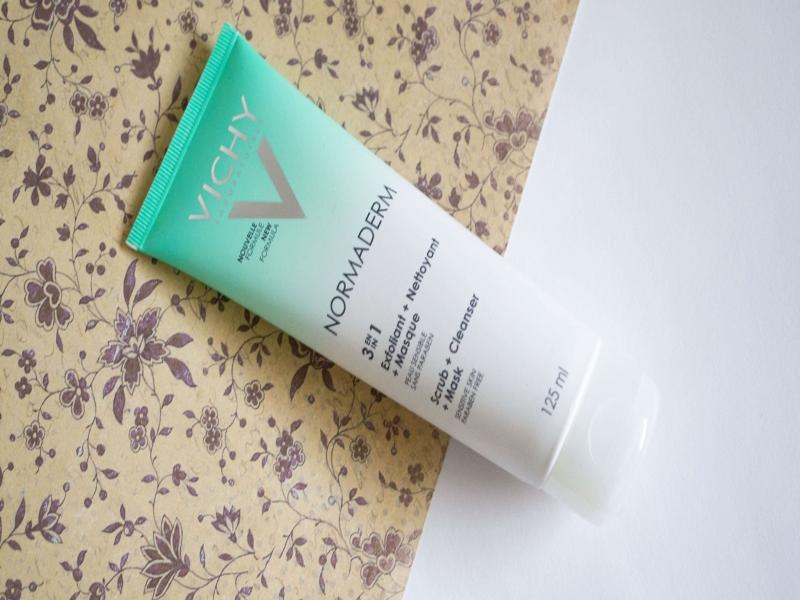 Vichy Normaderm 3in1 là sản phẩm tẩy da chết hiệu quả