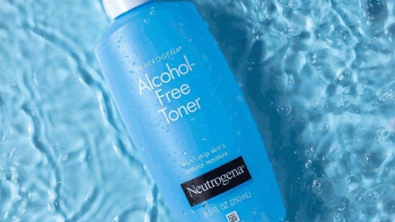 Loại nước cân bằng của Neutrogena rất phù hợp cho các loại da khô cần cấp ẩm