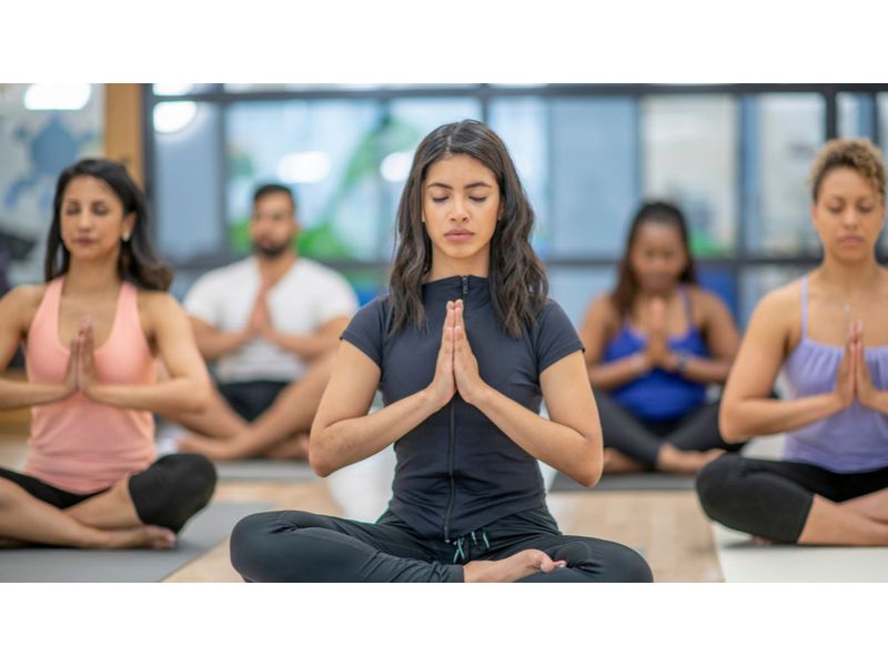 Tập yoga giúp giảm căng thẳng, stress