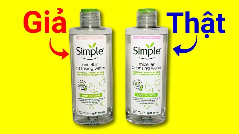 Nước tẩy trang Simple "fake" thì thông tin sẽ được in một cách khá cẩu thả