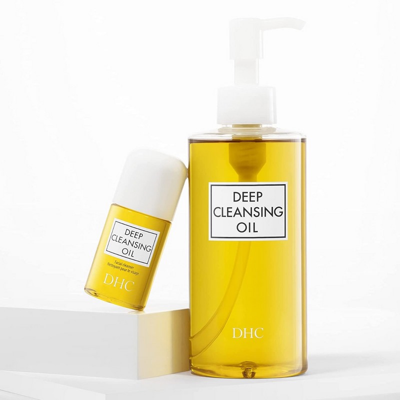 DHC Deep Cleansing Oil là sản phẩm dầu tẩy trang nổi tiếng từ Nhật Bản