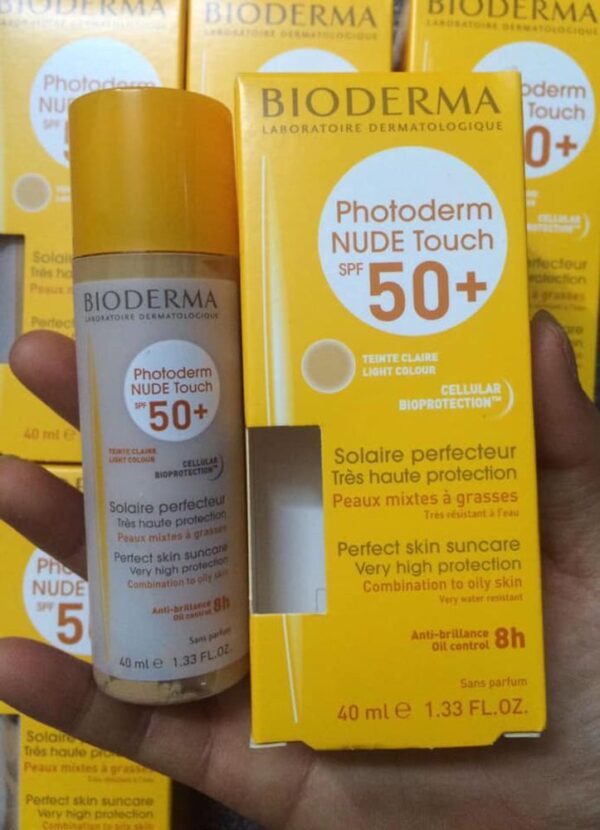 Kem Chống Nắng Bioderma Nude Touch SPF50+