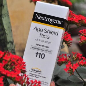 Kem chống nắng Neutrogena Age Shield Face SPF110 88ml