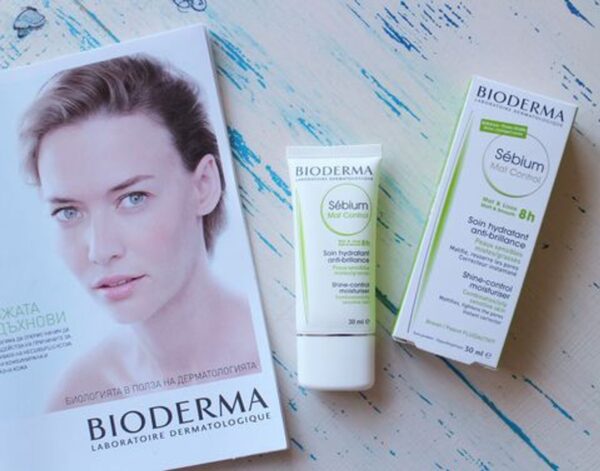 Kem dưỡng ẩm Bioderma Mat Control cho da dầu