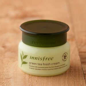 Kem dưỡng ẩm trà xanh Innisfree Green Tea