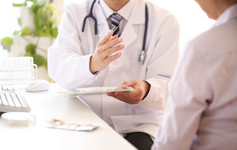 bệnh nhân sẽ được thăm khám lâm sàng trước khi phẫu thuật