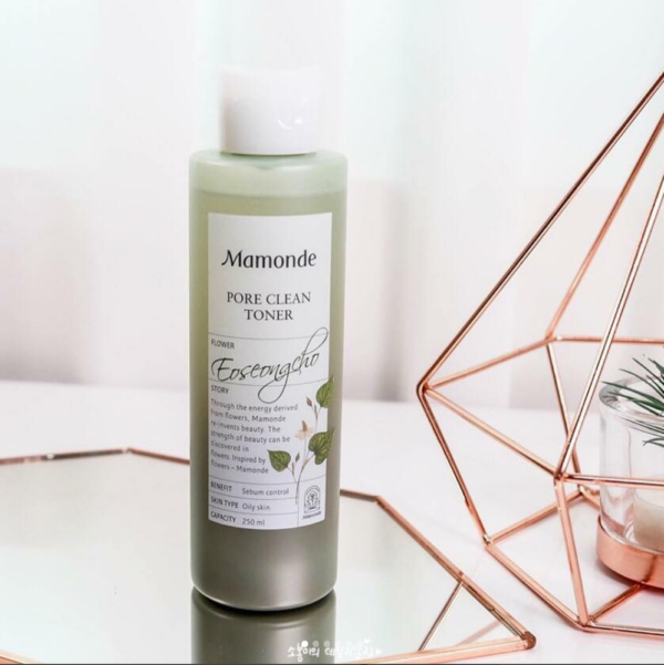 Nước Hoa Hồng Mamonde Pore Clean Toner Chiết Xuất Rau Diếp Cá