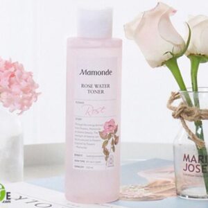 Nước Hoa Hồng Mamonde Rose Water Toner hỗ trợ cấp ẩm, mịn da