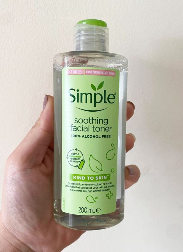 Nước Hoa Hồng Simple Soothing Facial Toner