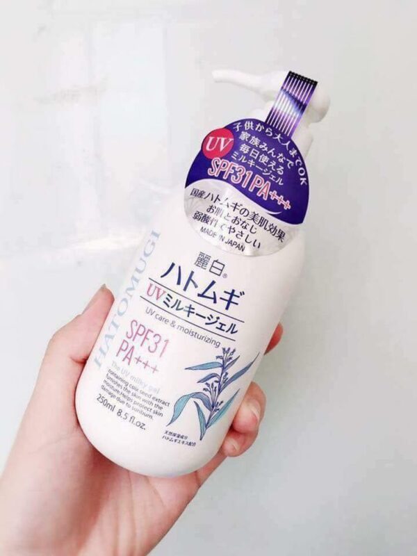 Sữa Dưỡng Thể Chống Nắng Hatomugi SPF31 PA+++ Nhật Bản