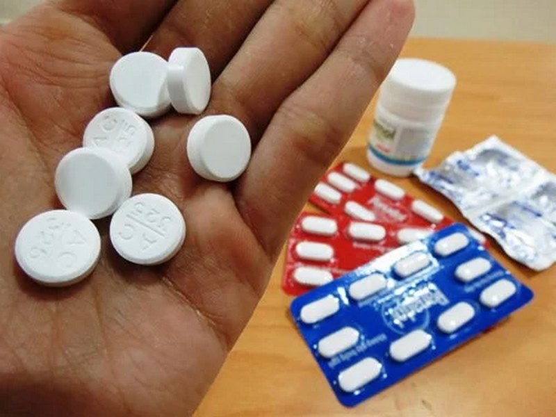 So sánh giữa Panadol đỏ và Panadol xanh