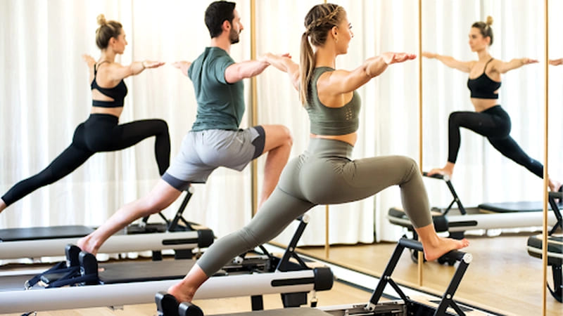 Pilates tập trung vào việc cải thiện sức mạnh cơ bắp