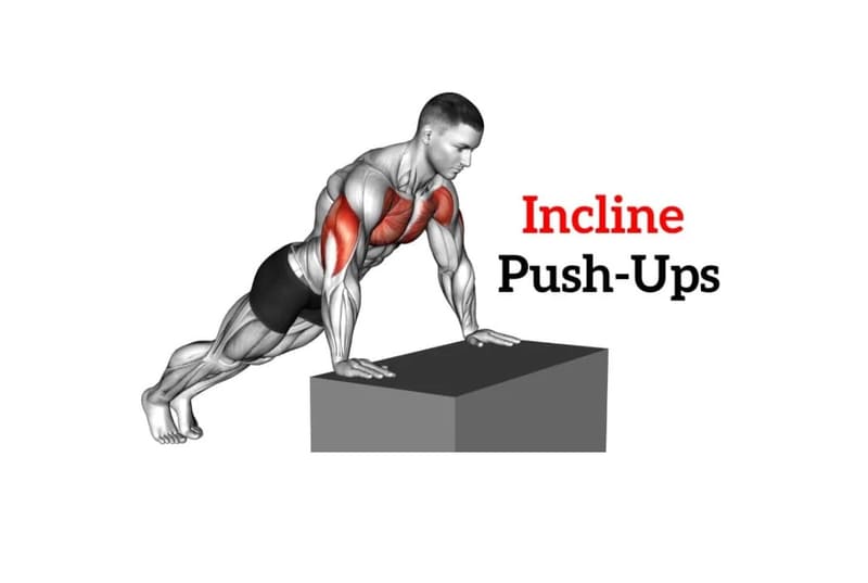 Incline Push Up tập trung vào phần cơ ngực trên