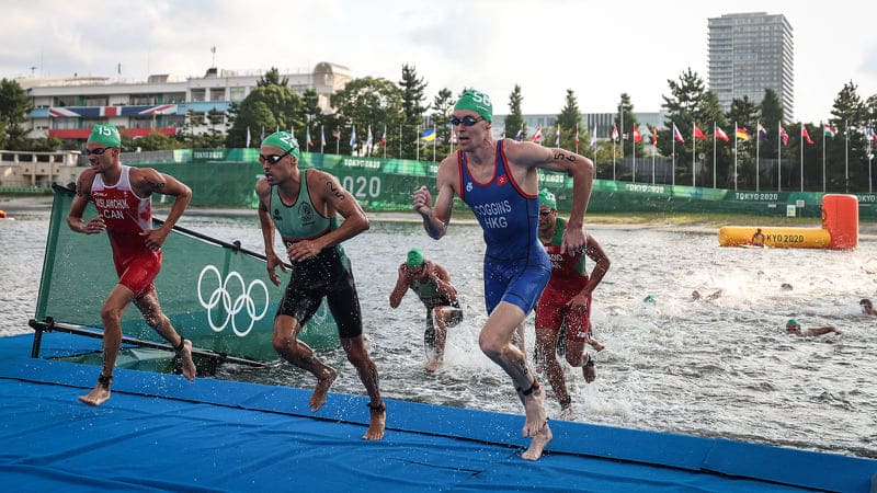 Triathlon, môn thể thao kết hợp ba hoạt động bơi, đạp xe và chạy bộ