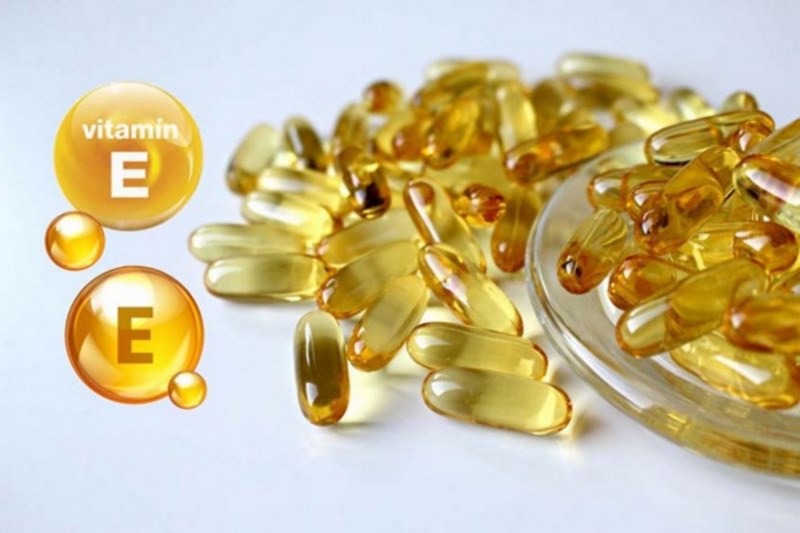 Vitamin E đã lâu được biết đến với khả năng làm dịu và tái tạo da