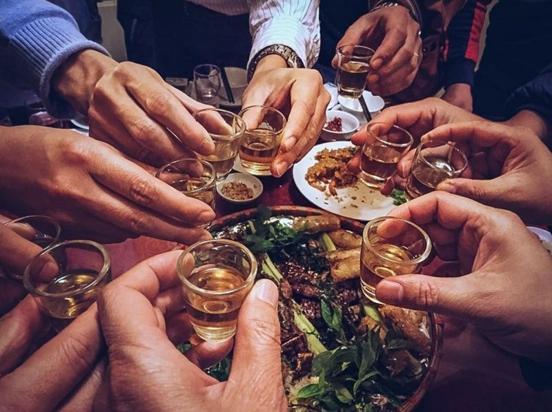 Kiểm soát tâm lý khi uống, chìa khóa nhiều người bỏ quên