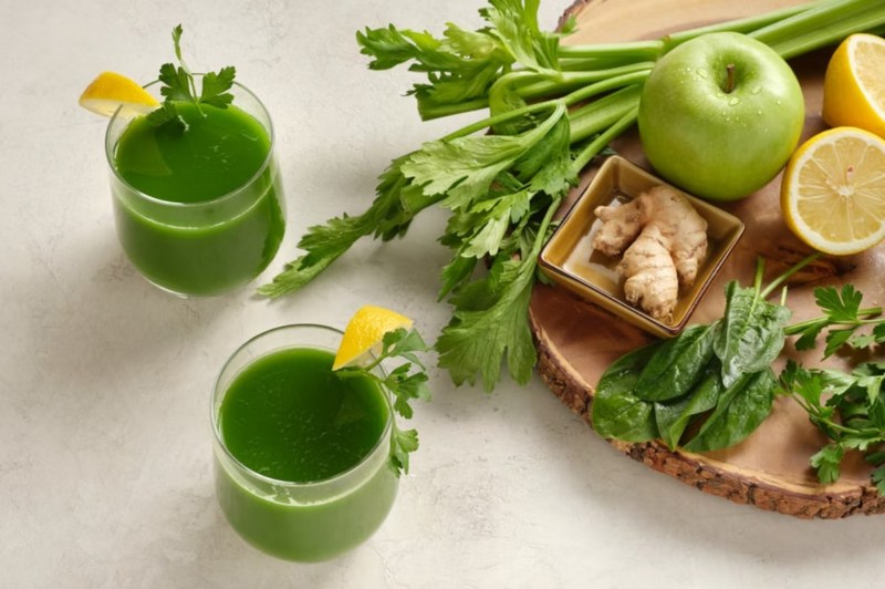 Trải nghiệm thực tế trong 7 ngày uống nước ép cần tây