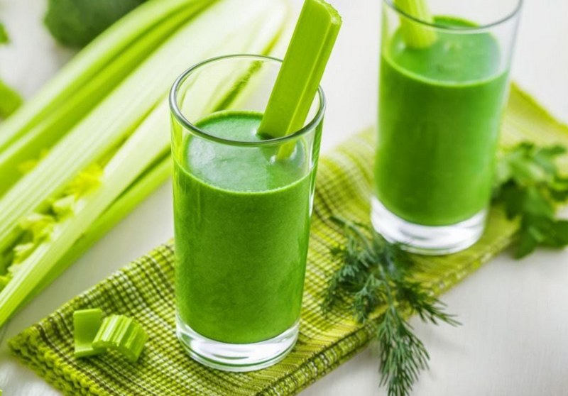 7 ngày uống nước ép cần tây, trải nghiệm thanh lọc cơ thể