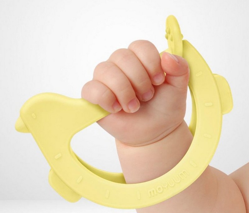 Gặm nướu cho bé, giải pháp hỗ trợ mọc răng an toàn